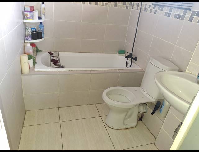 2 BEDROOM APARTMENT FOR SALE IN WINDMILL PARK